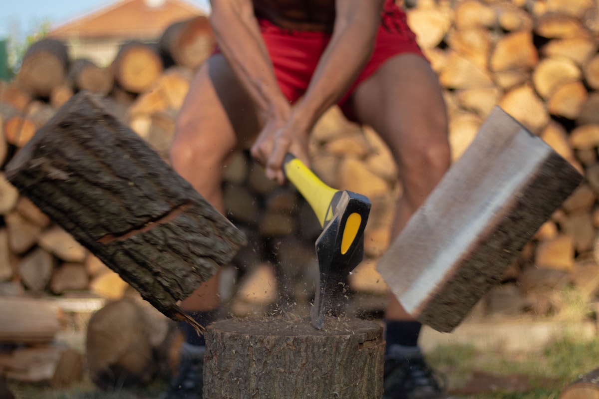 Splitting and Handling wood