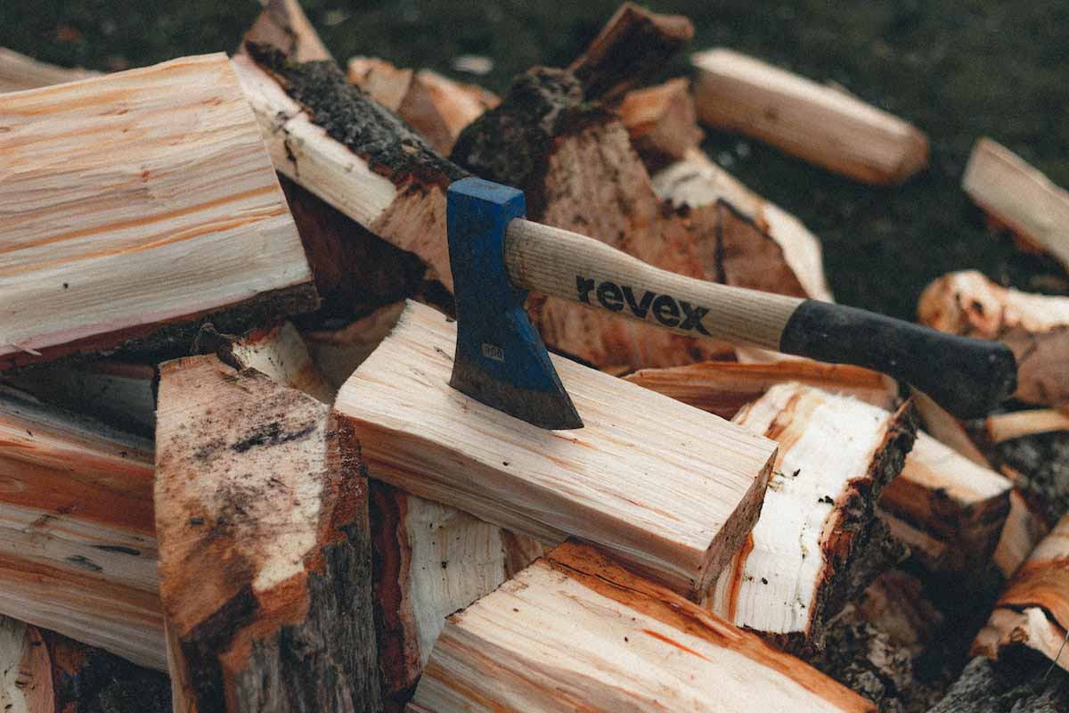 Can Firewood Be Too Dry? The Impact of Properly Seasoned Firewood on Wood Stove Performance