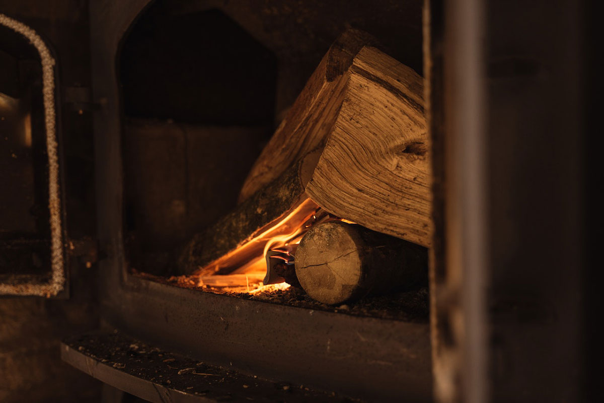 How Long Does Firewood Last – Maximizing Its Lifespan